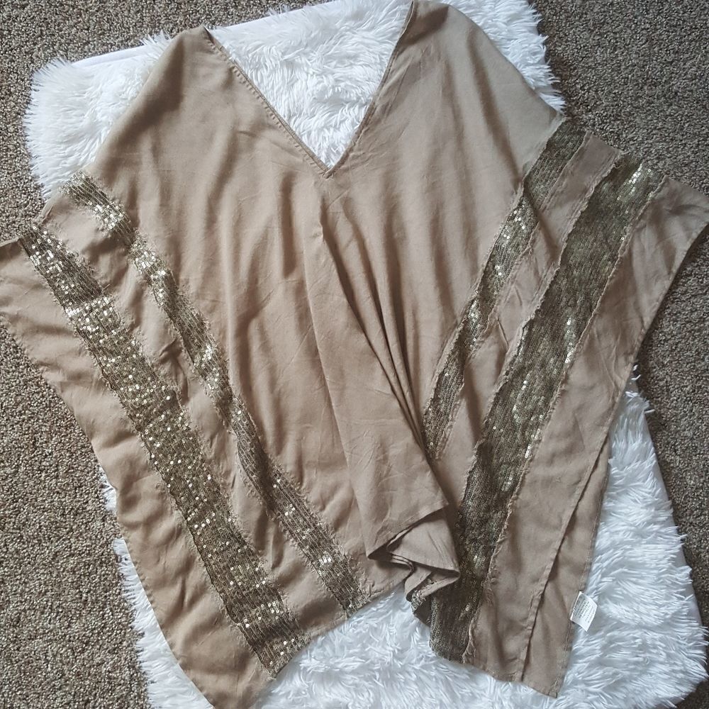 Mudpie‎ Pullover Poncho Viscose Tan Sequin Vneck Women’s  One Size